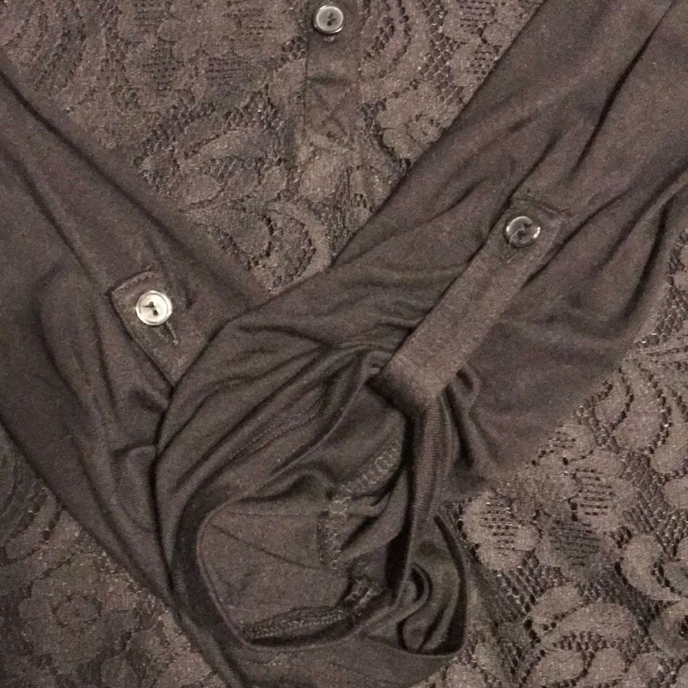Black 3/4 sleeve lace top (Small) - Picture 3 of 4